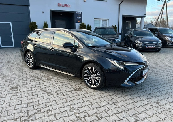 Toyota Corolla cena 99999 przebieg: 83652, rok produkcji 2019 z Witnica małe 562